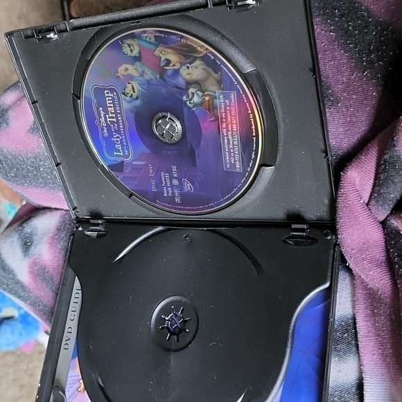 Lady and the Tramp [2 Discs] [DVD] - Picture 4 of 4